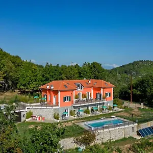 Cascina Trevo , Spotorno Italie